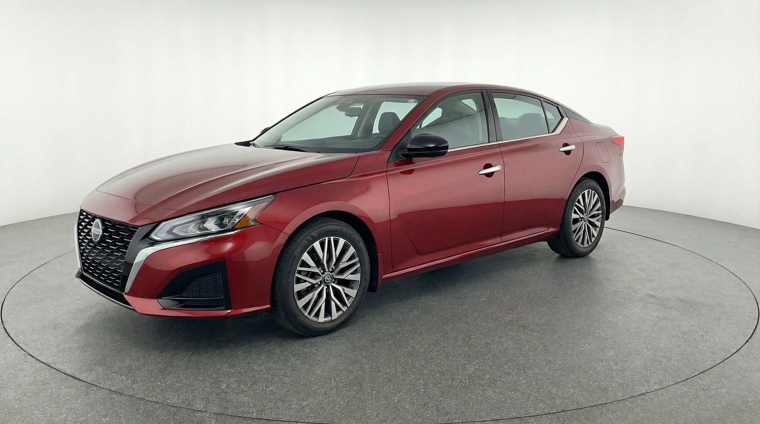 Thumbnail: 2025 Nissan Altima - 3