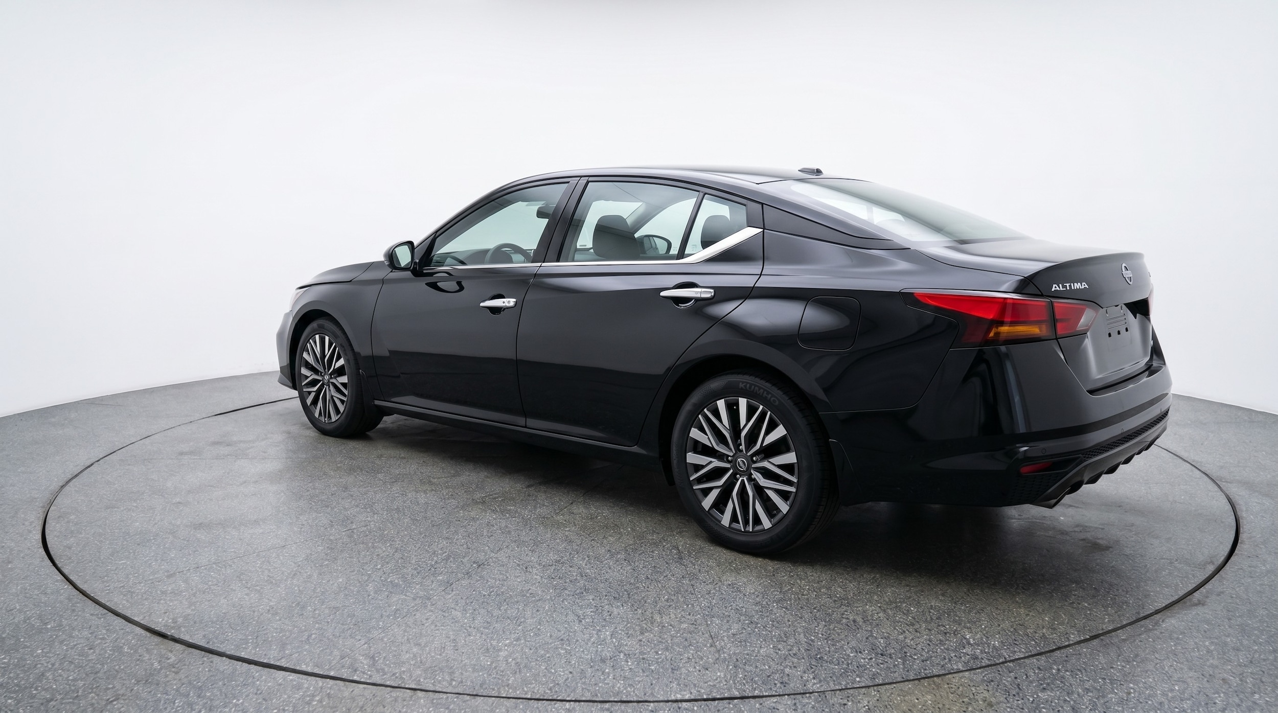 Thumbnail: 2025 Nissan Altima - 5
