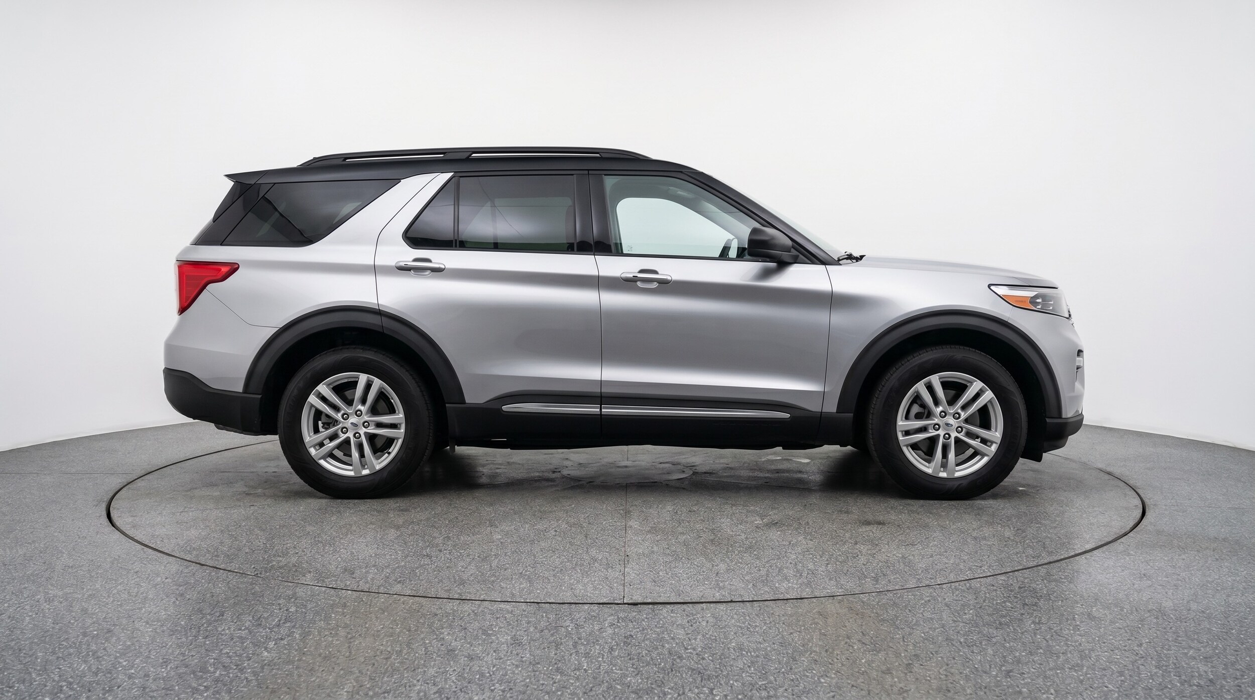 Thumbnail: 2024 Ford Explorer - 8