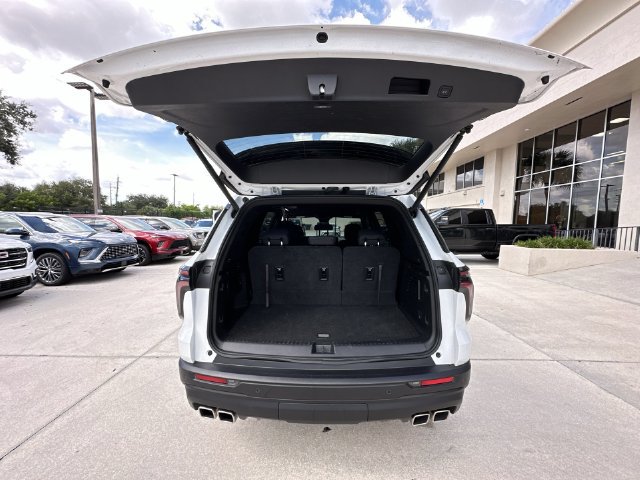 2024 Chevrolet Traverse LS - Photo 32