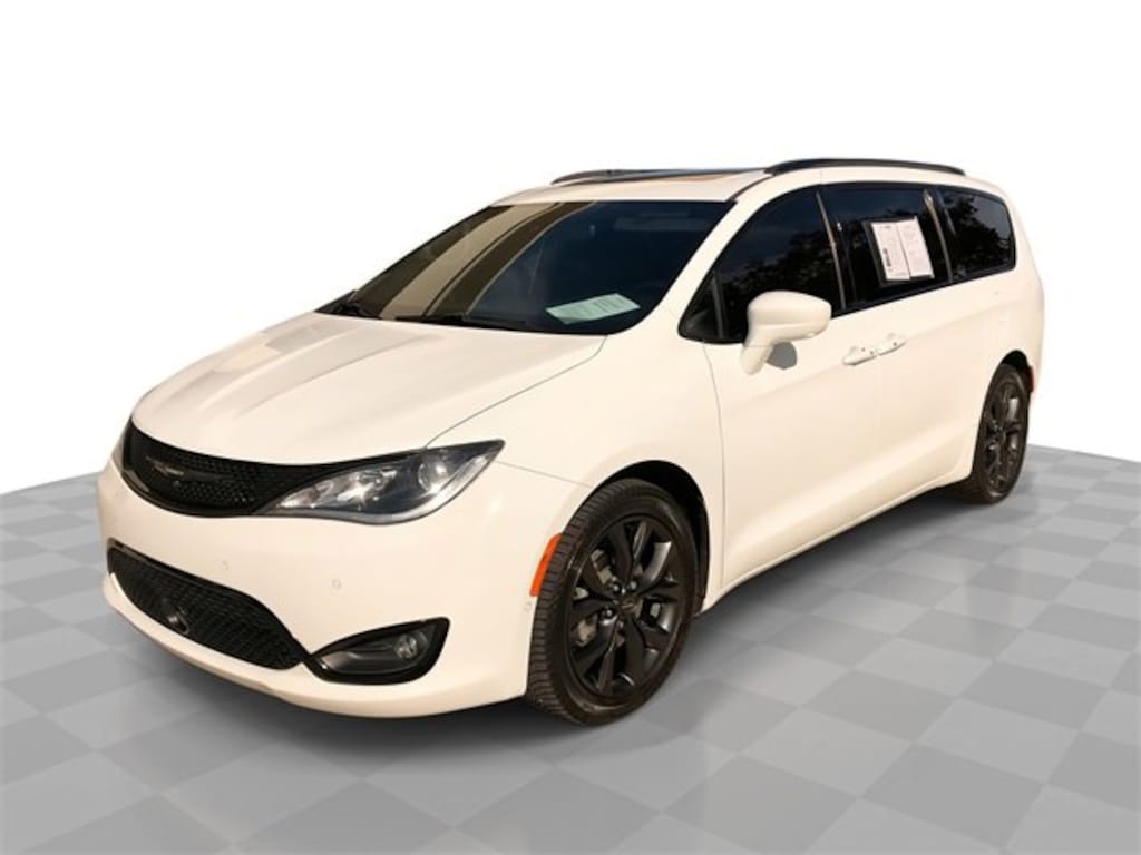 Used 2019 Chrysler Pacifica Touring L Plus Minivan