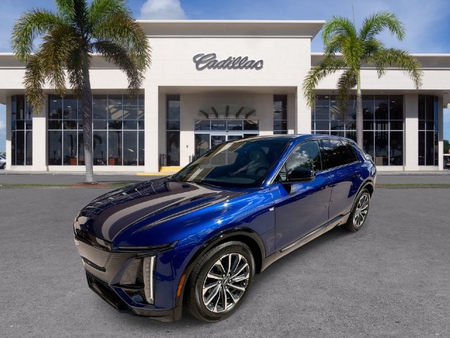 2024 Cadillac LYRIQ Sport 2