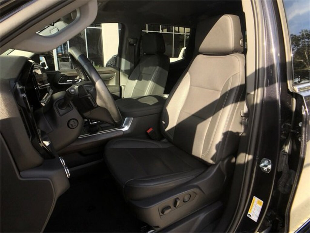 Used 2023 GMC Sierra 1500 SLT Truck