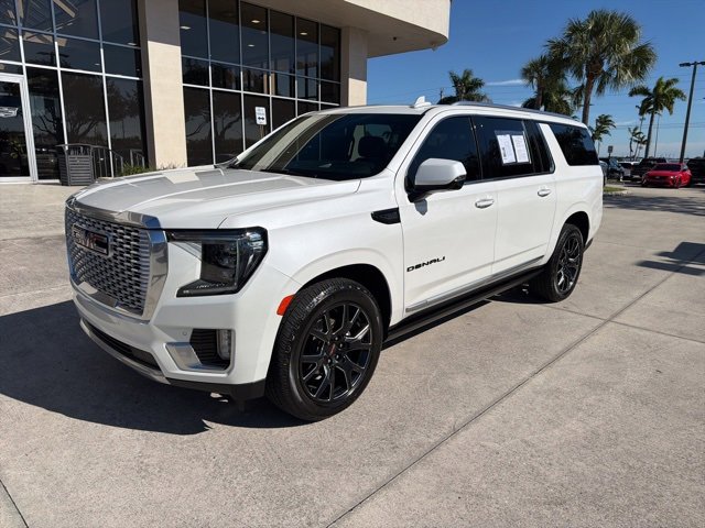 2023 GMC Yukon Denali's photo