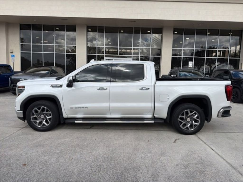 Used 2022 GMC Sierra 1500 SLT Truck