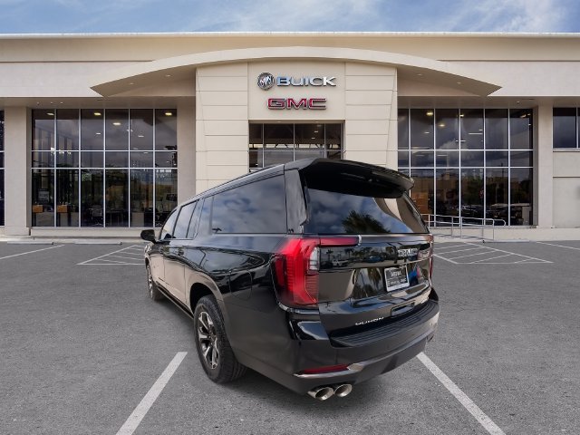 2025 GMC Yukon XL AT4 Ultimate - Photo 10