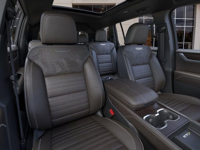 2026 GMC Acadia Denali Ultimate - Photo 16