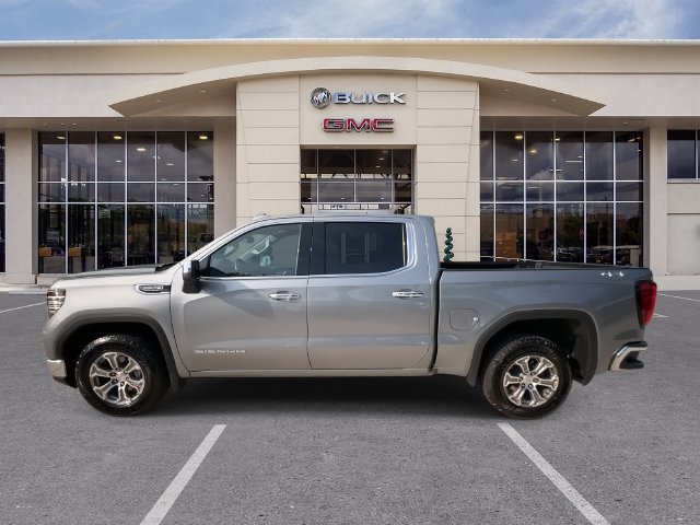 2025 GMC Sierra 1500 SLT - Photo 8