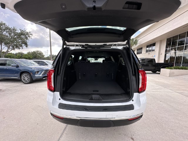 2024 GMC Yukon XL SLT - Photo 30