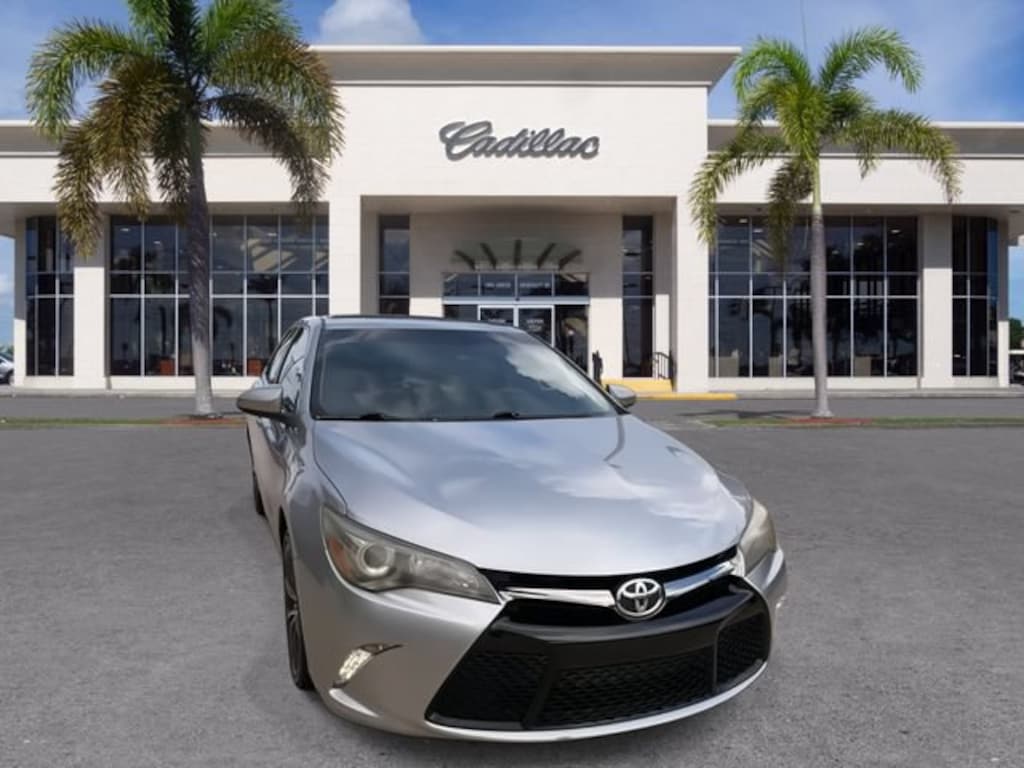 Used 2016 Toyota Camry XSE Sedan