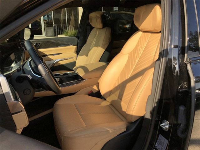 2025 Cadillac Escalade IQ Sport photo 4