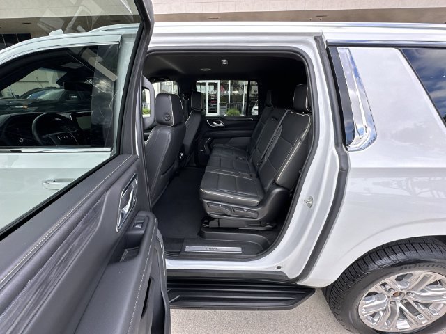 2024 GMC Yukon XL SLT - Photo 27