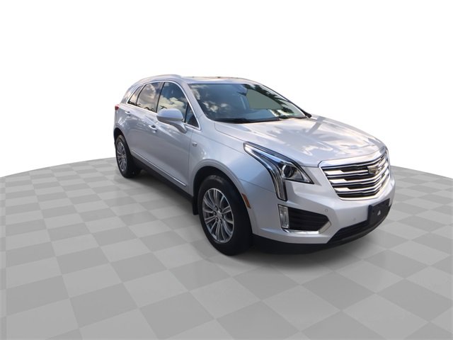 2017 Cadillac XT5 Luxury photo 2