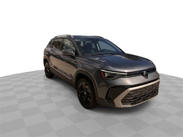 2025 Volkswagen Taos SE photo 3