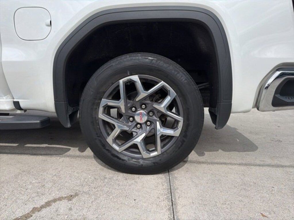 Used 2022 GMC Sierra 1500 SLT Truck