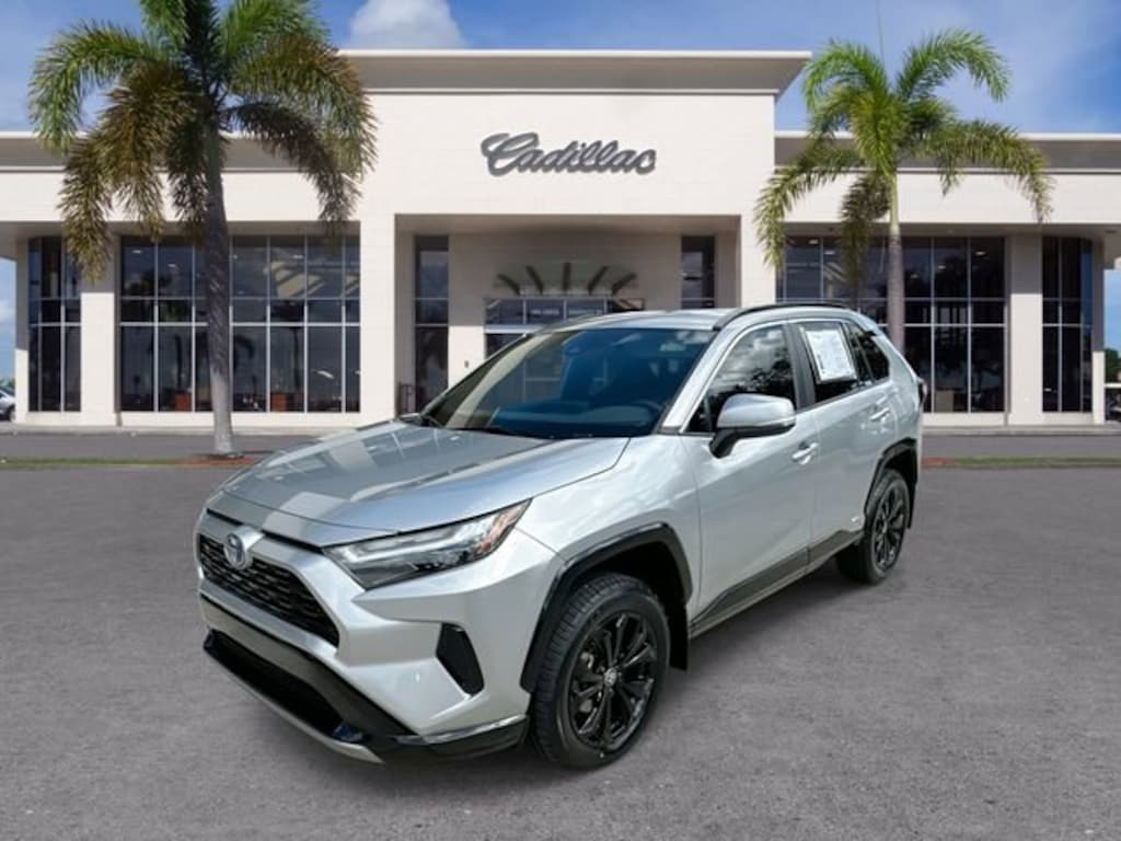 Used 2024 Toyota RAV4 Hybrid SE SUV