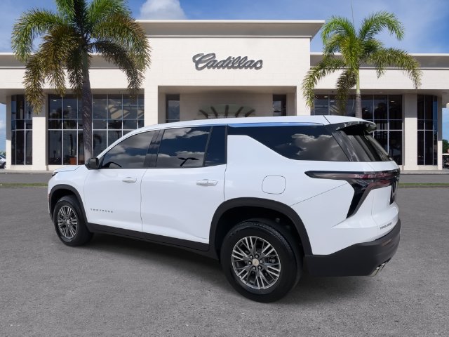 2024 Chevrolet Traverse LS - Photo 10