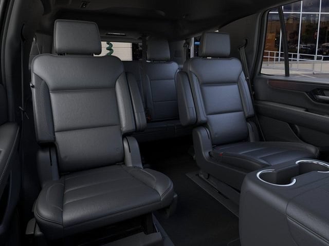 2026 GMC Yukon Denali - Photo 17