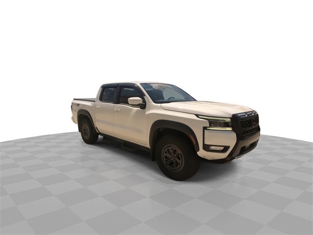 2025 Nissan Frontier Crew Cab PRO-4X photo 2