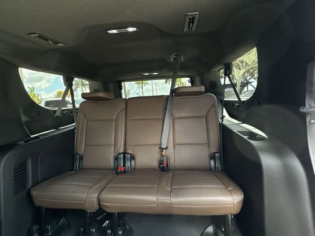 2023 Chevrolet Suburban High Country - Photo 17