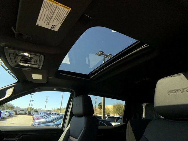 2025 GMC Sierra 1500 AT4 - Photo 25