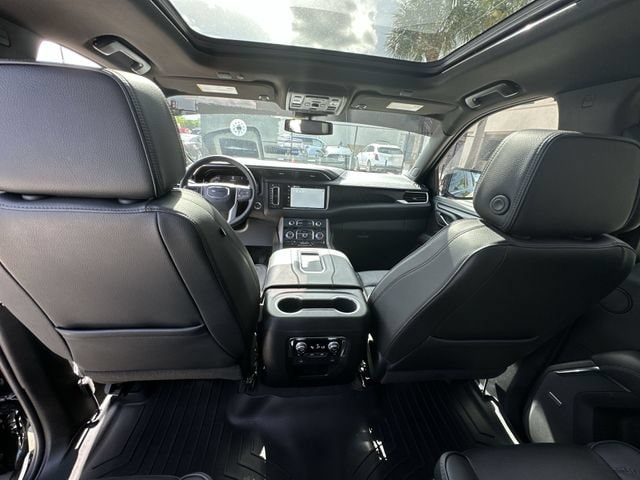 2023 GMC Yukon Denali - Photo 30