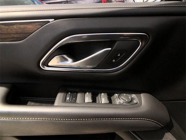 2023 Chevrolet Suburban Premier photo 4