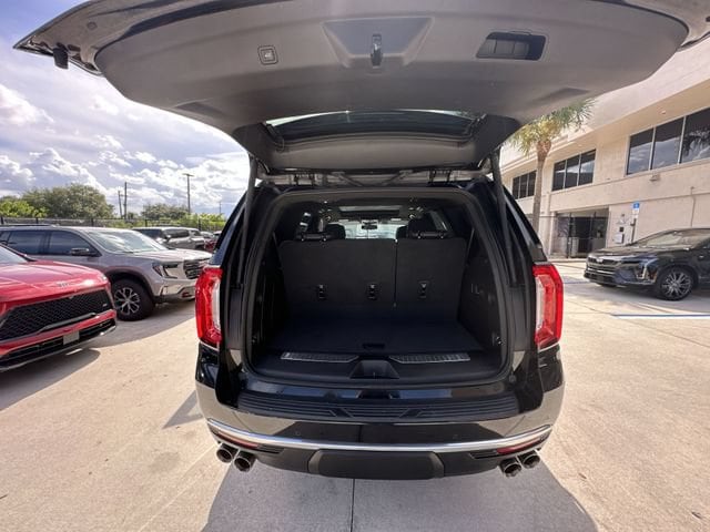 2023 GMC Yukon Denali - Photo 32