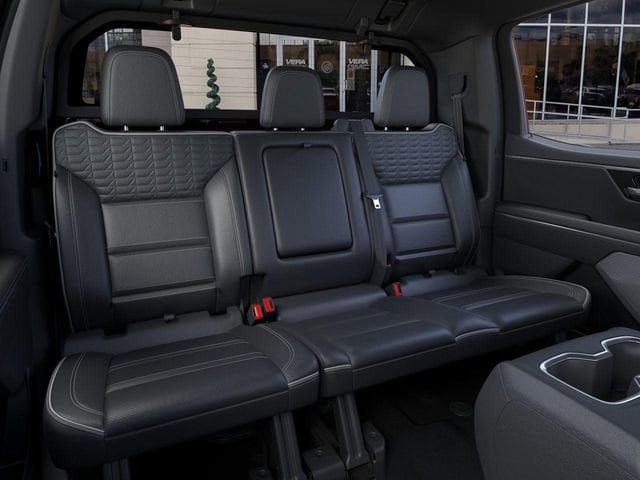 2025 GMC Sierra EV Denali - Photo 17