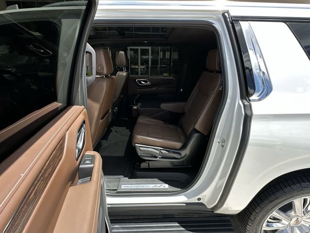 2023 Chevrolet Suburban High Country - Photo 15