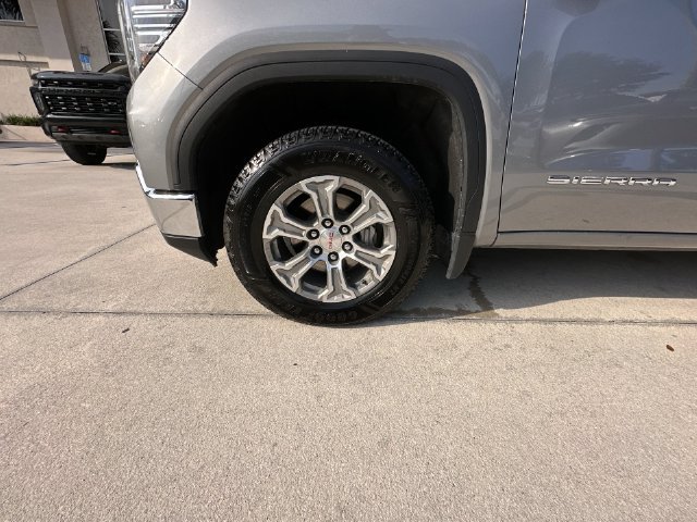 2025 GMC Sierra 1500 SLT - Photo 18