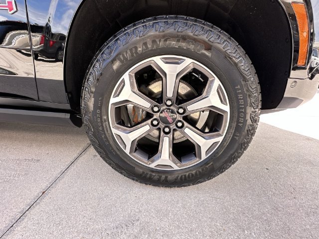 2025 GMC Yukon XL AT4 Ultimate - Photo 17