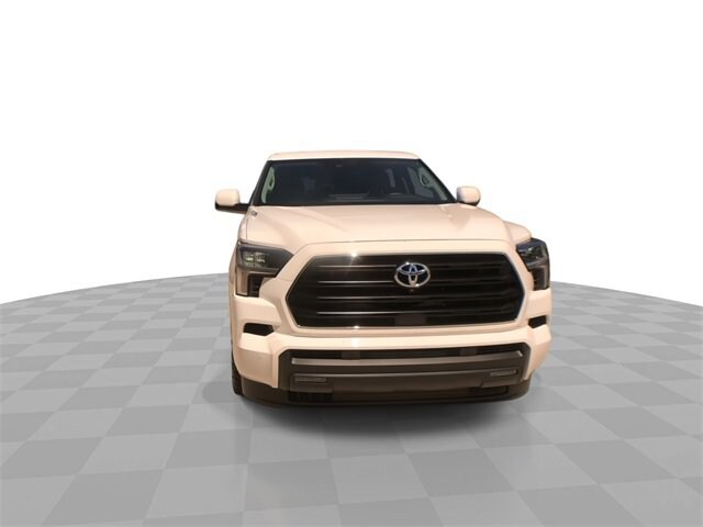 2024 Toyota Sequoia SR5 photo 4