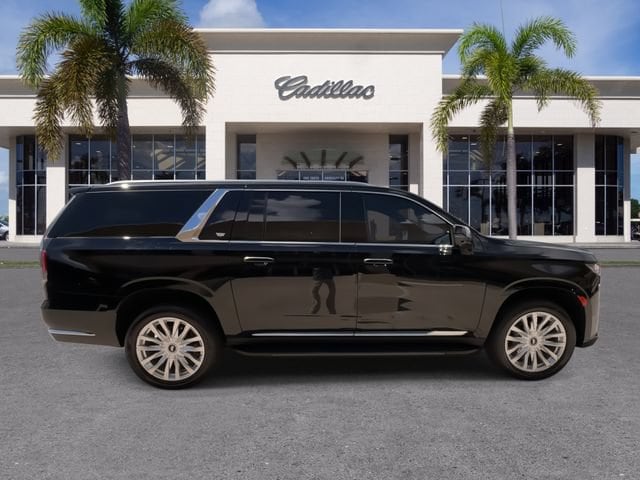 2023 Cadillac Escalade ESV Luxury - Photo 16