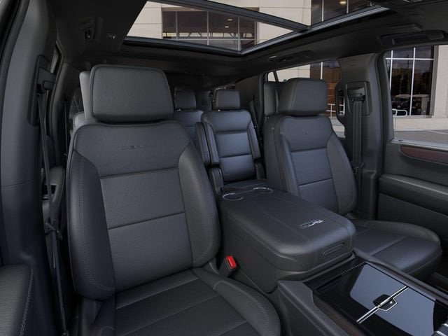 2026 GMC Yukon Denali - Photo 16