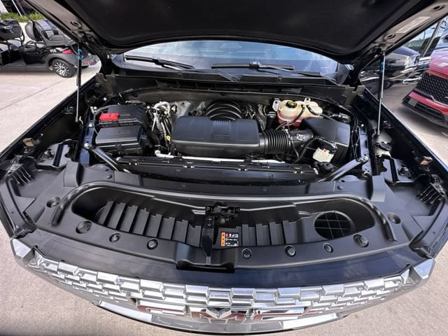2023 GMC Yukon Denali - Photo 34