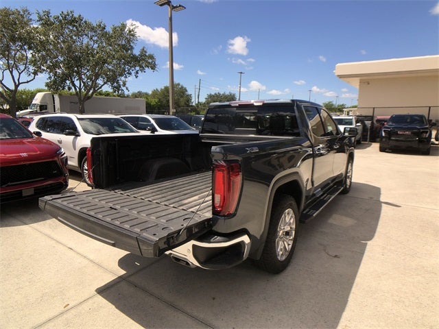 2021 Gmc Sierra 1500 SLT photo 2