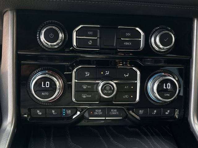 2023 GMC Yukon Denali - Photo 25