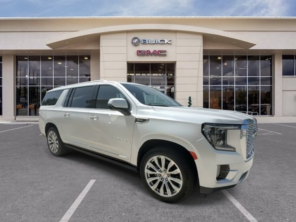 Used 2022 GMC Yukon XL Denali SUV