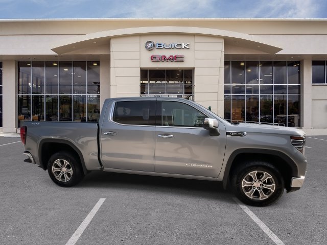 2025 GMC Sierra 1500 SLT - Photo 17