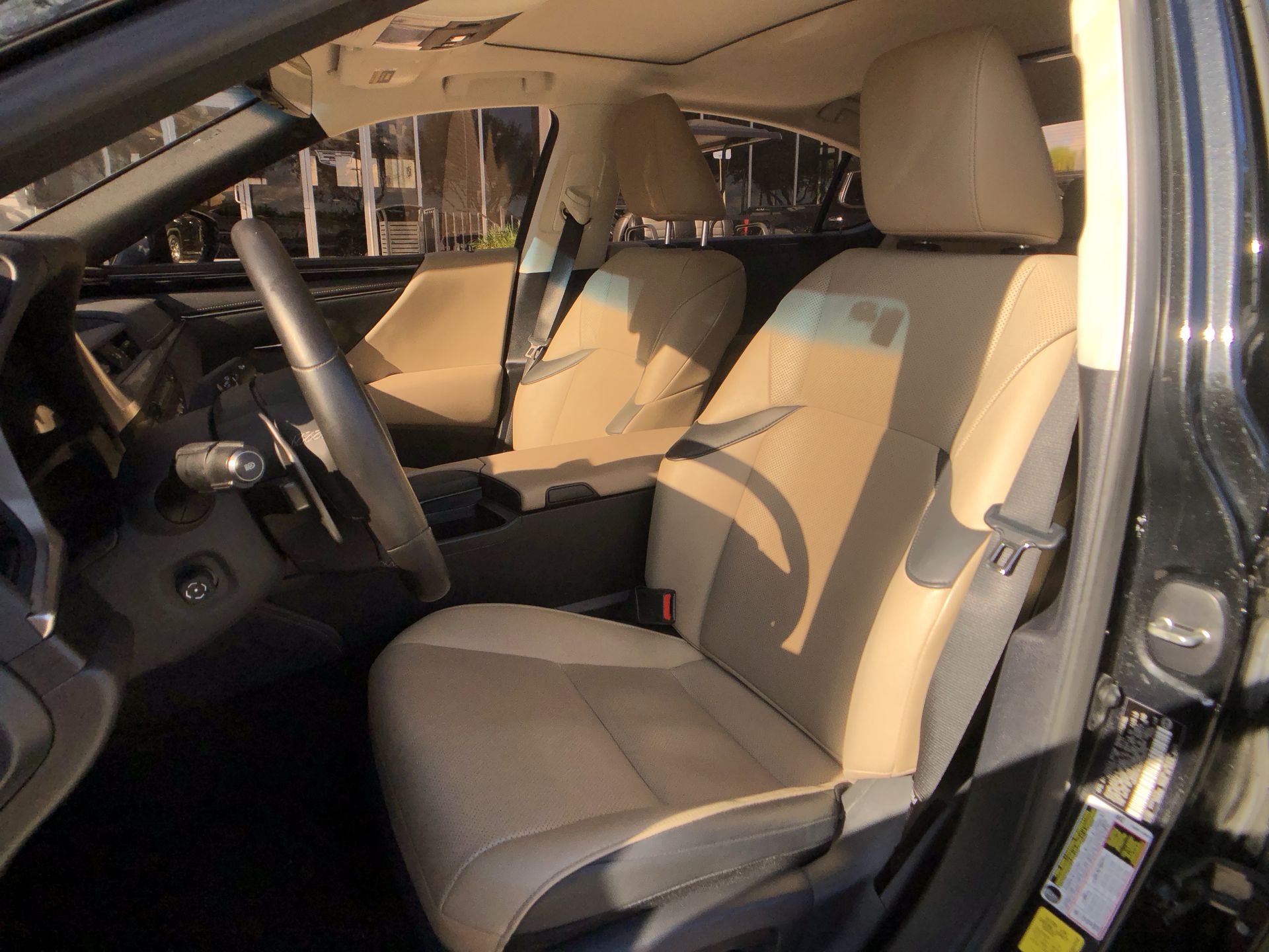 2021 Lexus ES 350 photo 3