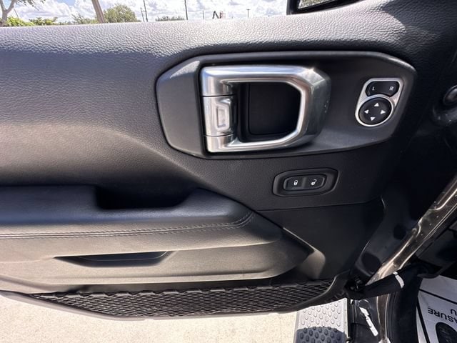 2021 Jeep Wrangler Unlimited Sahara Altitude - Photo 21