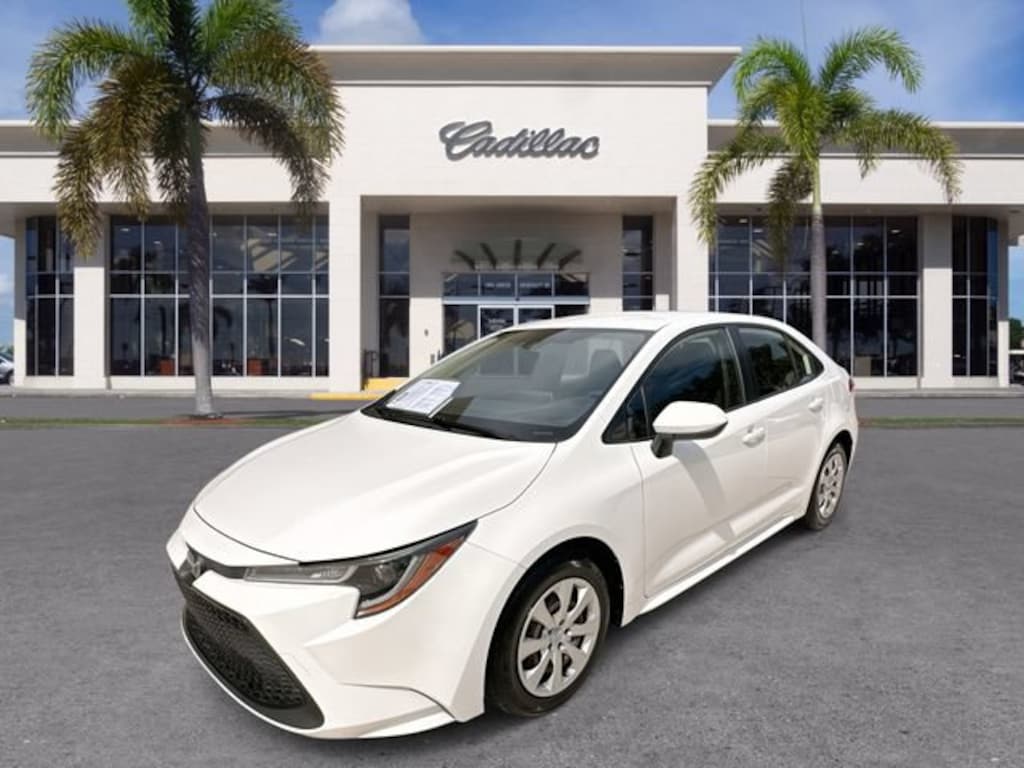 Used 2021 Toyota Corolla LE Sedan