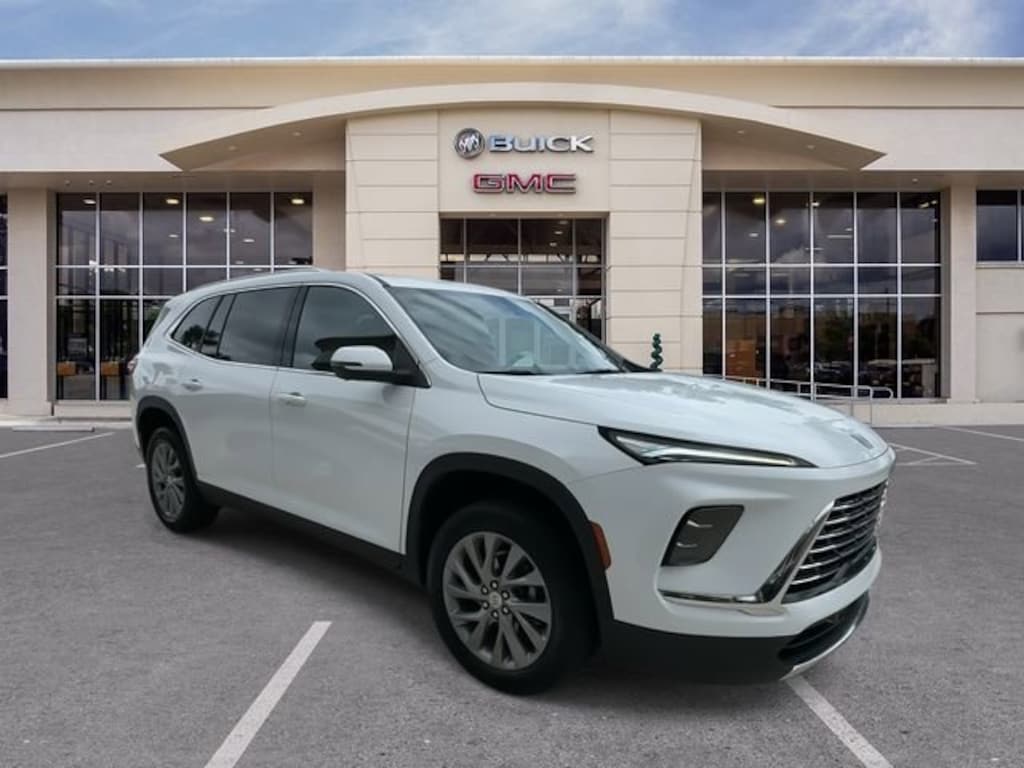 Used 2025 Buick Enclave Preferred SUV