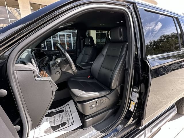 2023 Cadillac Escalade ESV Luxury - Photo 19