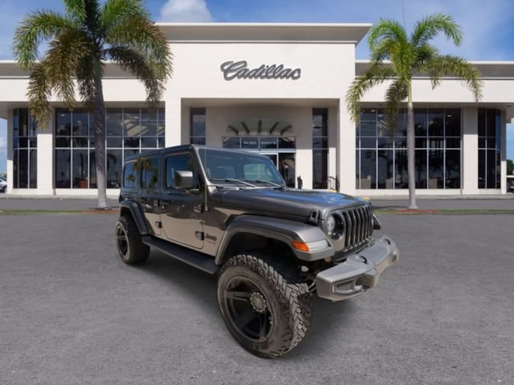 Used 2021 Jeep Wrangler Unlimited Sahara Altitude 4x4 SUV