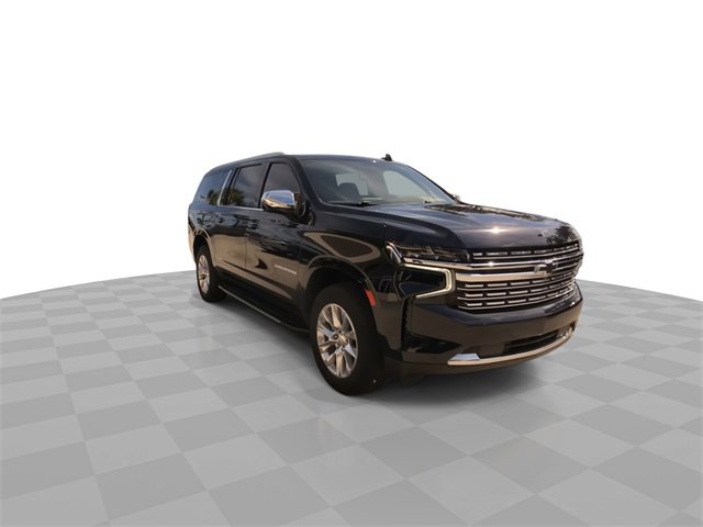 2023 Chevrolet Suburban Premier photo 2