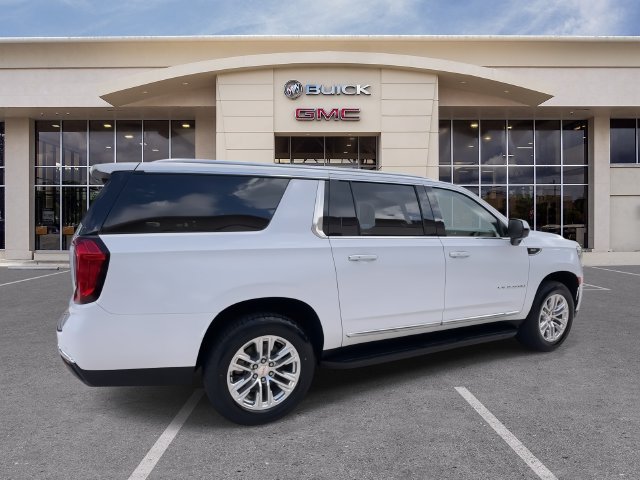 2024 GMC Yukon XL SLT - Photo 15
