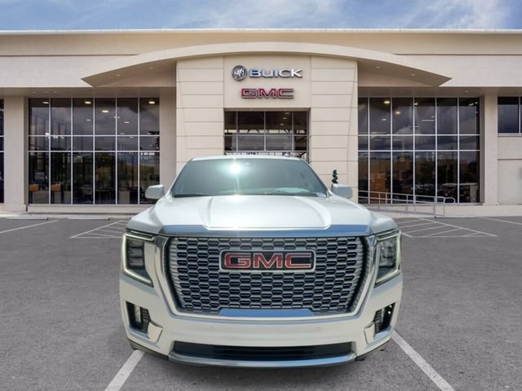 Used 2022 GMC Yukon XL Denali SUV