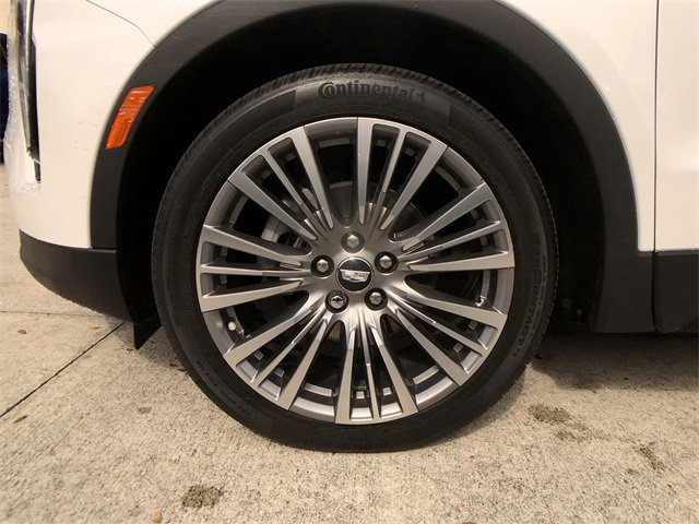 2024 Cadillac XT4 Premium Luxury photo 2